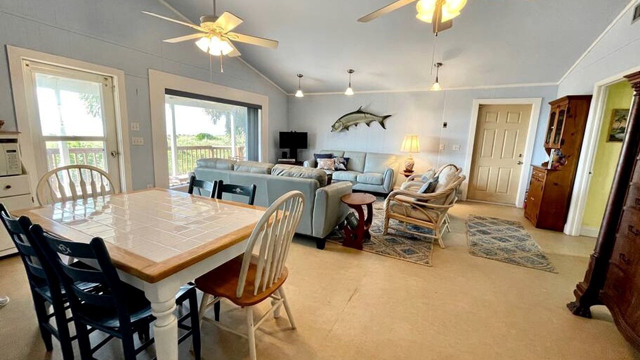 Photo of Livingroom in Placida