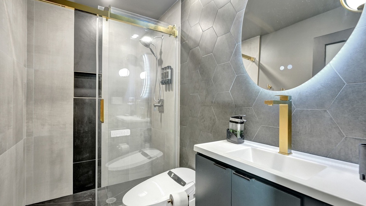 Photo of Bathroom in Wilton Manors