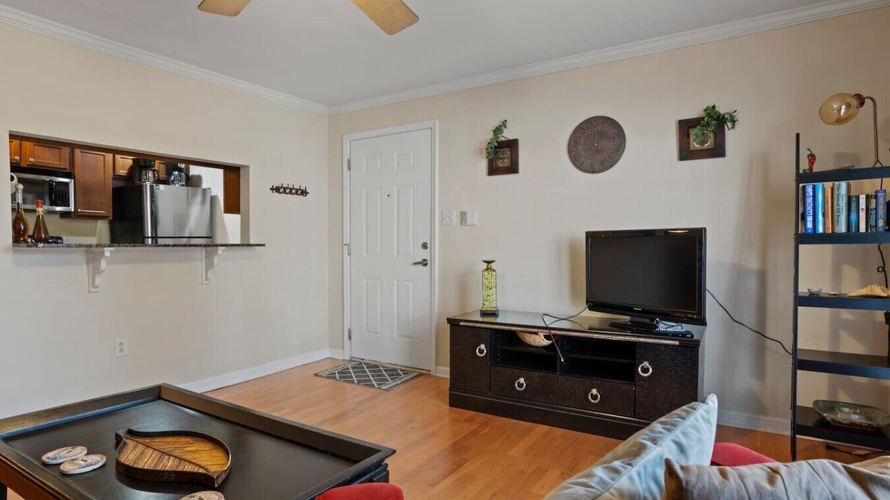 Photo of Livingroom in Gulf Park Estates
