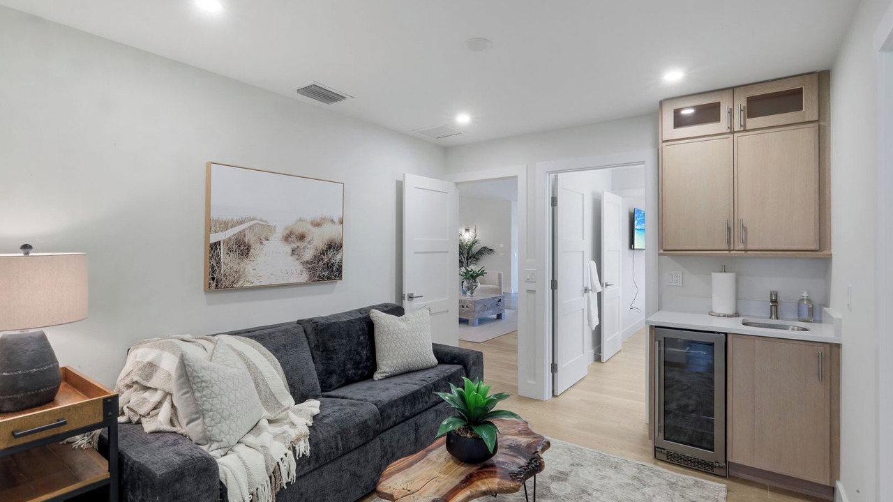 Photo of Livingroom in Central Naples