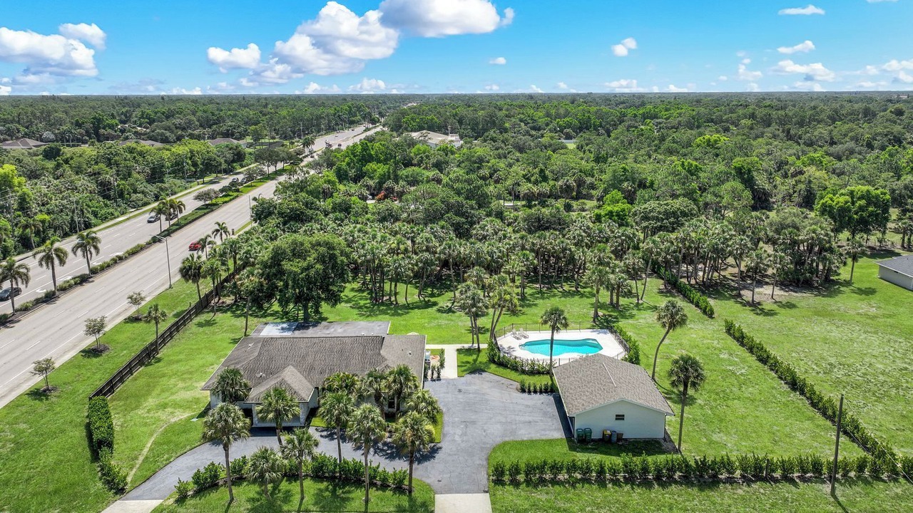 Photo of Outdoor in Central Naples