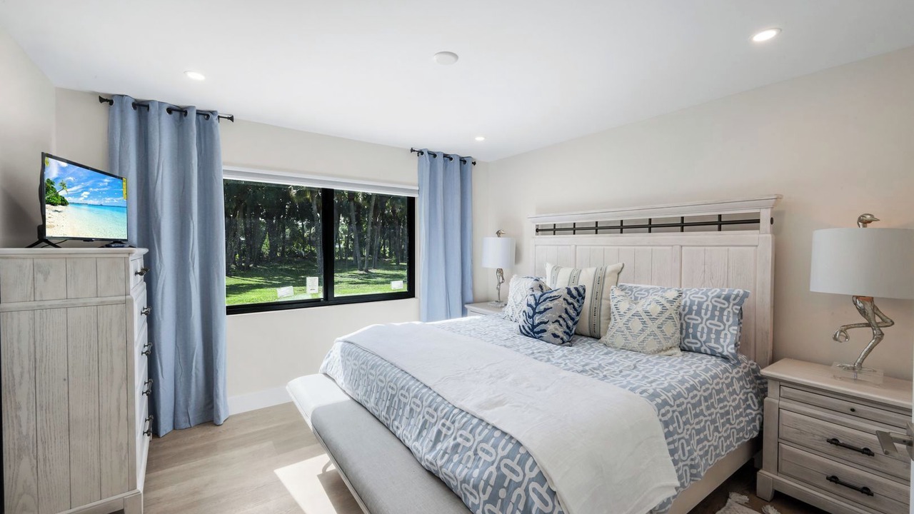 Photo of Bedroom in Central Naples