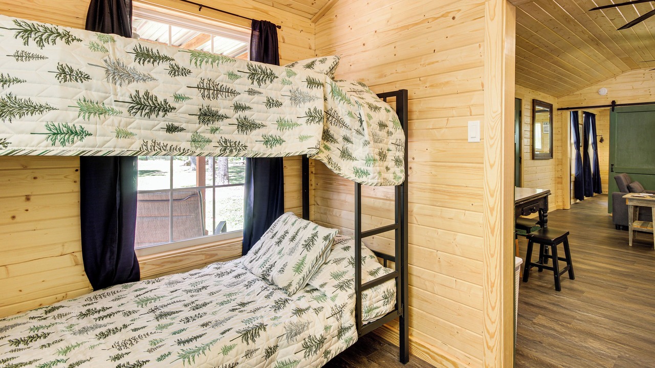 Photo of Bedroom in Talisheek