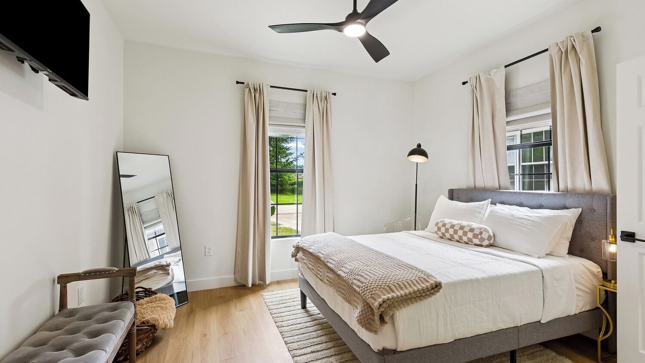 Photo of Bedroom in Mid City South