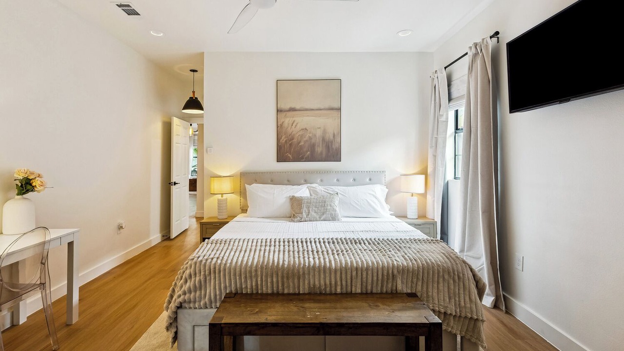 Photo of Bedroom in Mid City South