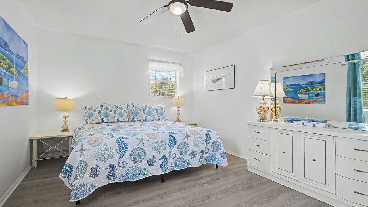 Photo of Bedroom in Alligator Point