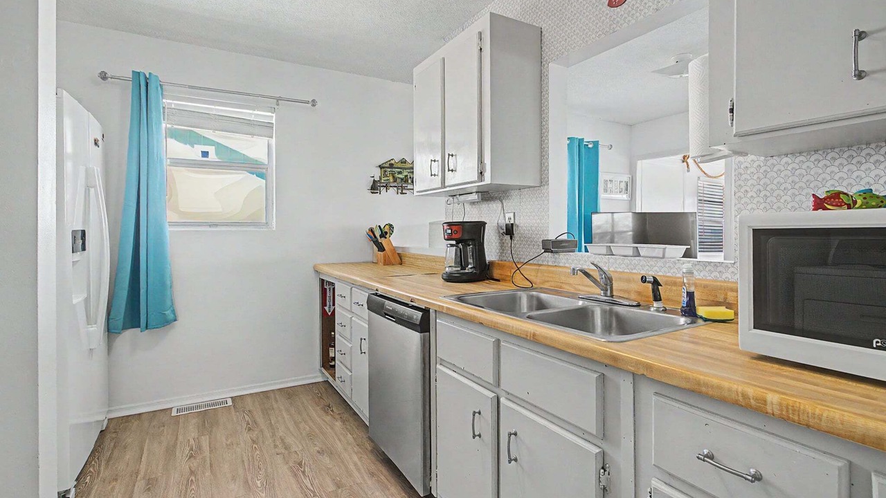 Photo of Kitchen in Alligator Point