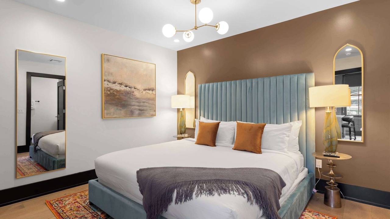 Photo of Bedroom in Arts/Warehouse District