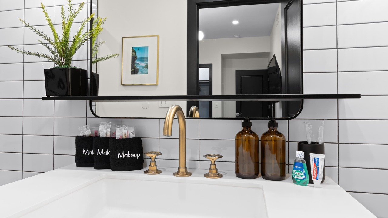 Photo of Bathroom in Arts/Warehouse District