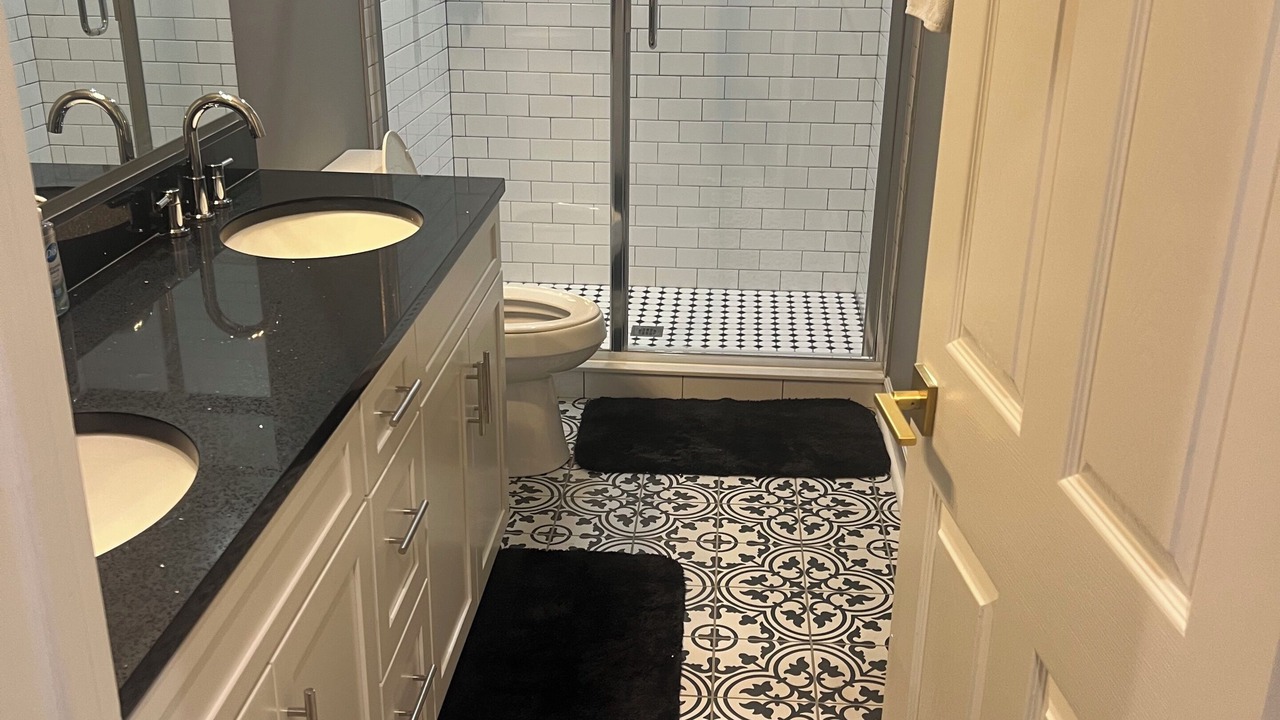 Photo of Bathroom in Pascagoula