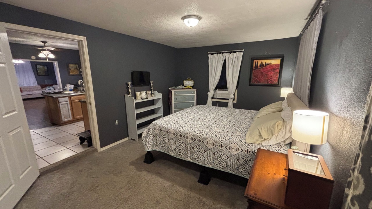 Photo of Bedroom in Stringtown