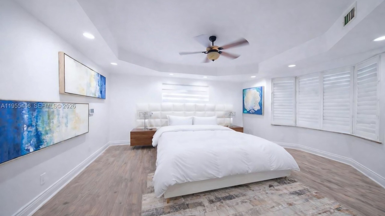 Photo of Bedroom in Ludlam