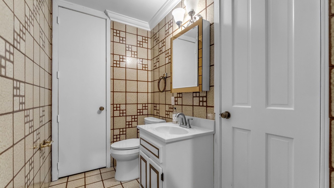 Photo of Bathroom in Fontainebleau