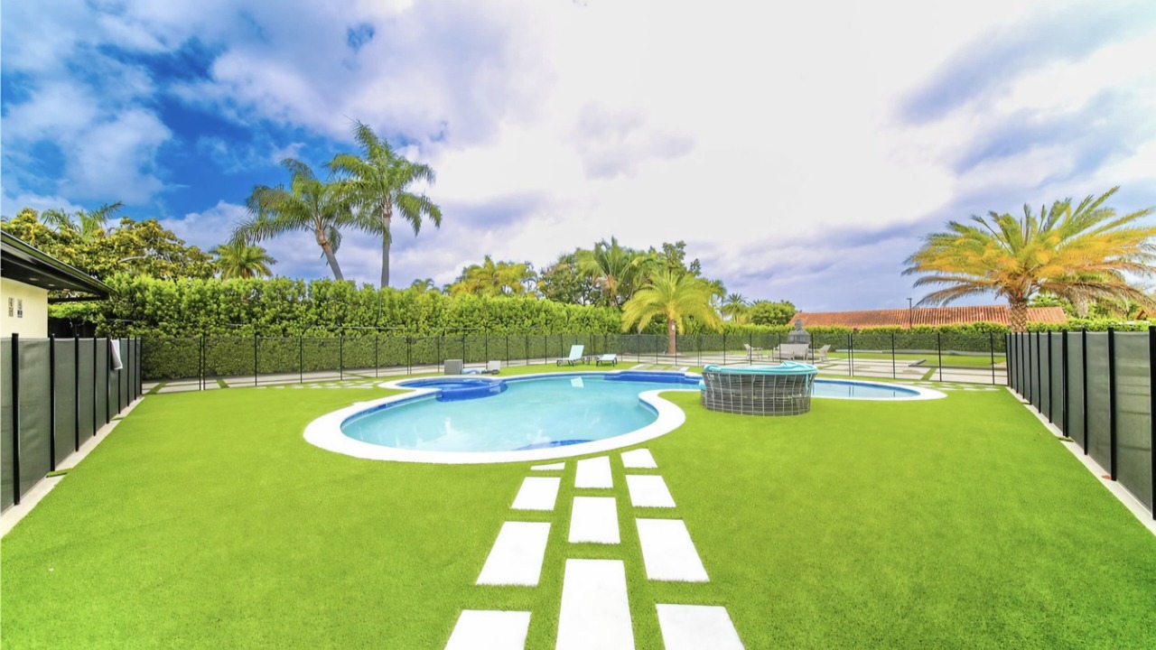 Photo of Outdoor in Tamiami