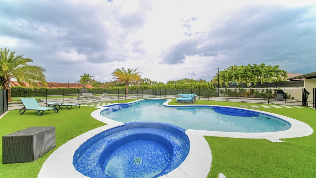 Photo of Outdoor in Tamiami