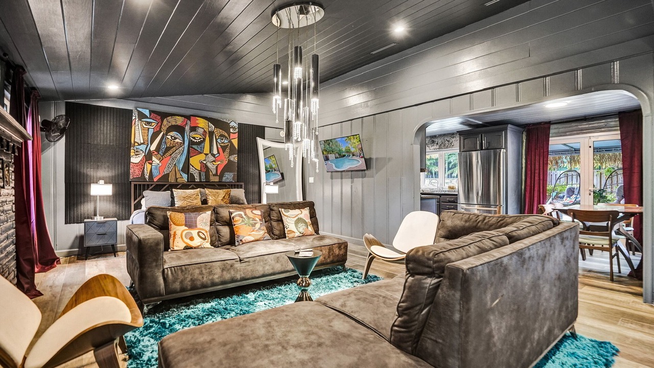 Photo of Livingroom in Wilton Manors