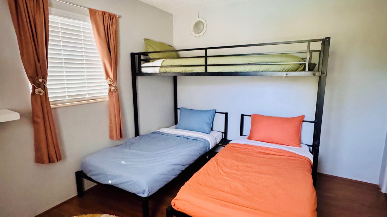 Photo of Bedroom in Bayshore Gardens