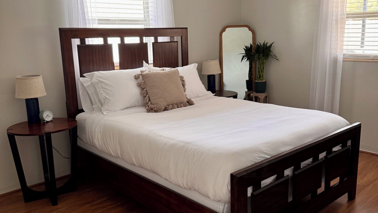 Photo of Bedroom in Bayshore Gardens