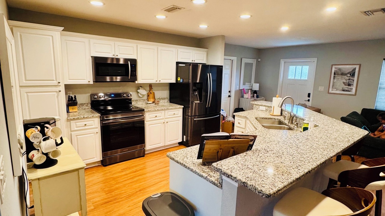 Photo of Kitchen in Bayshore Gardens