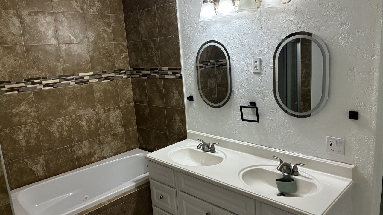 Photo of Bathroom in Coquina Key