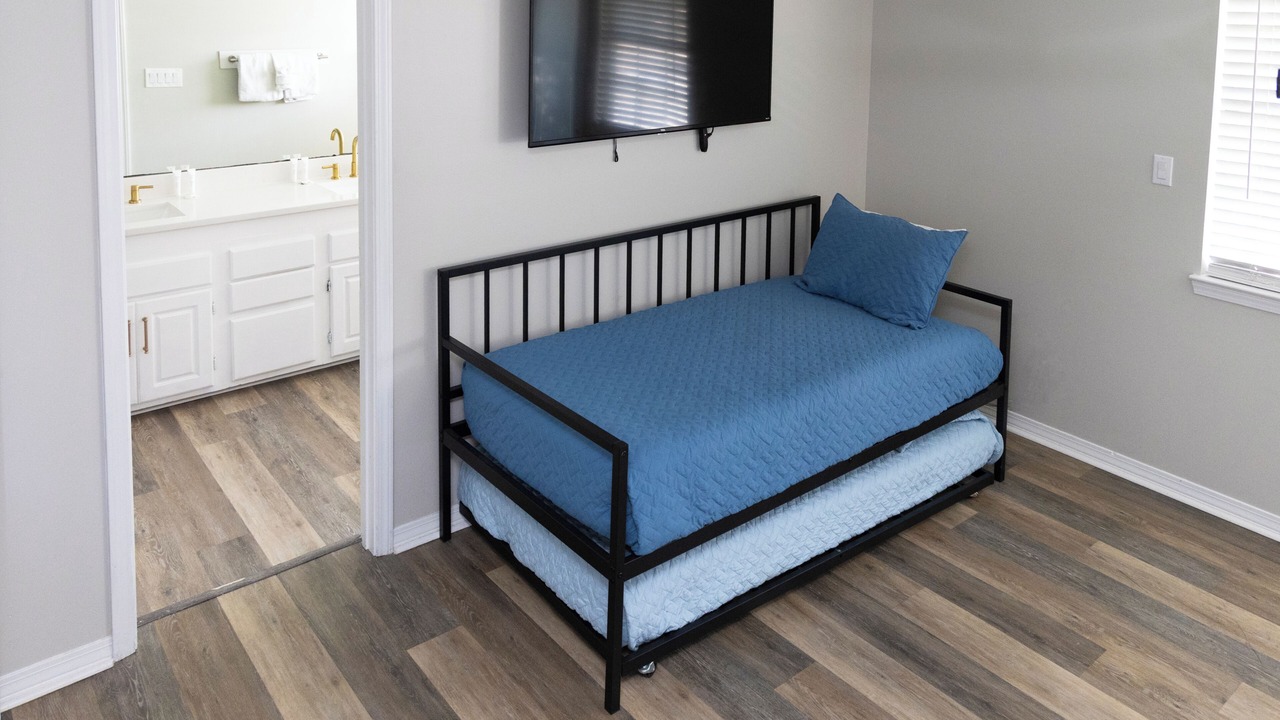 Photo of Bedroom in Miramar Beach
