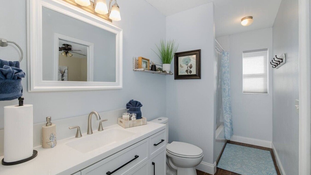 Photo of Bathroom in Flor-a-mar