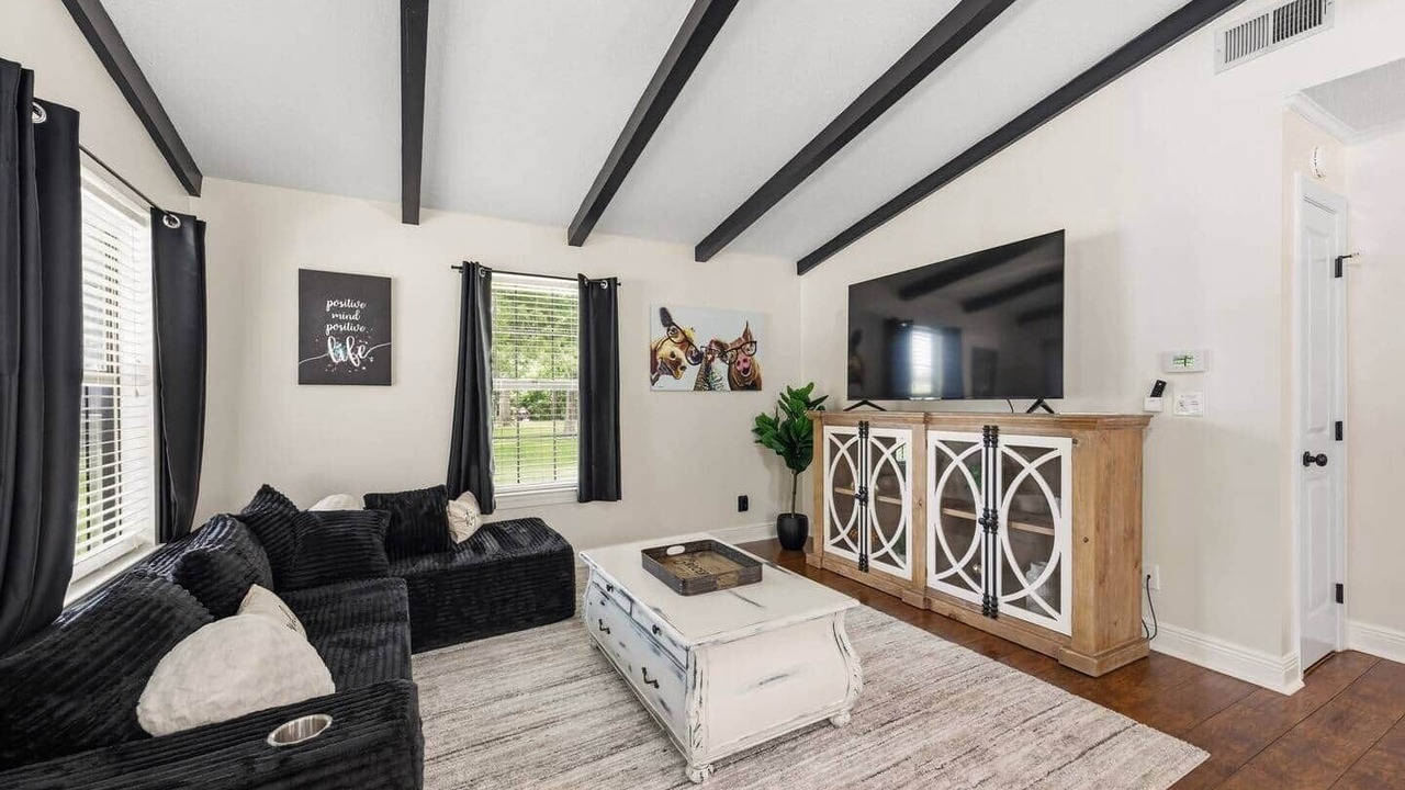 Photo of Livingroom in Carencro