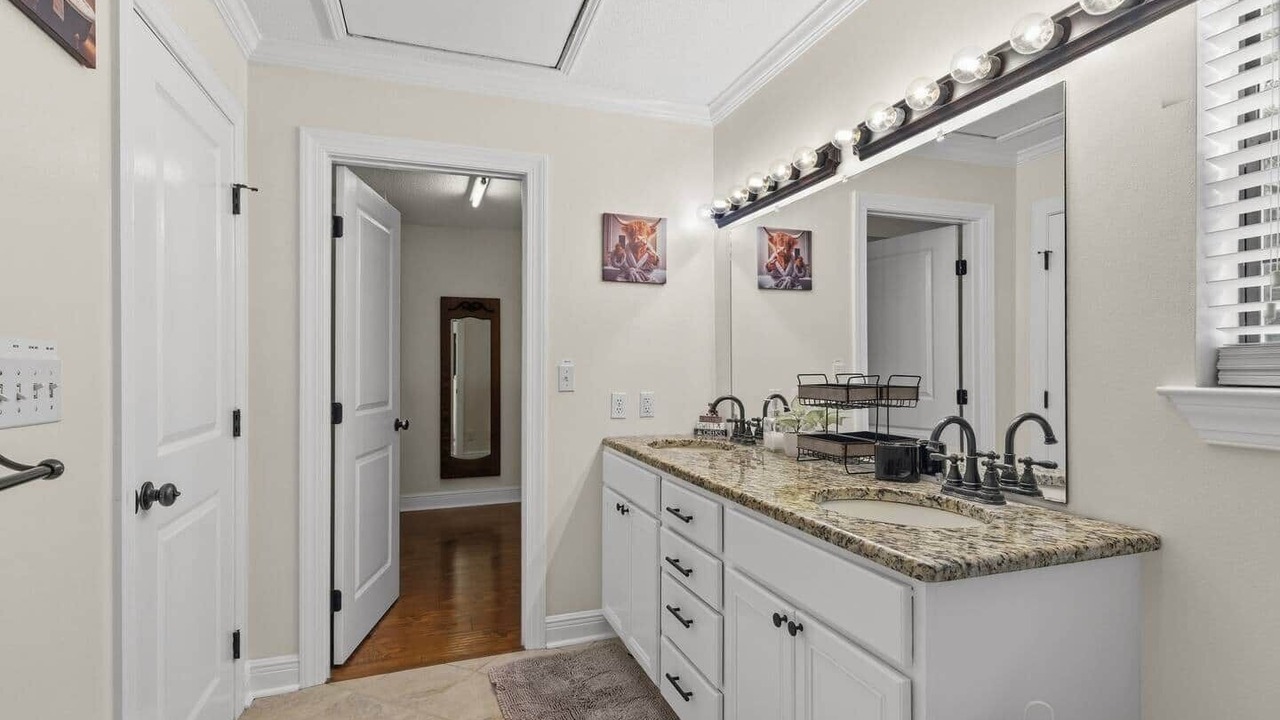 Photo of Bathroom in Carencro