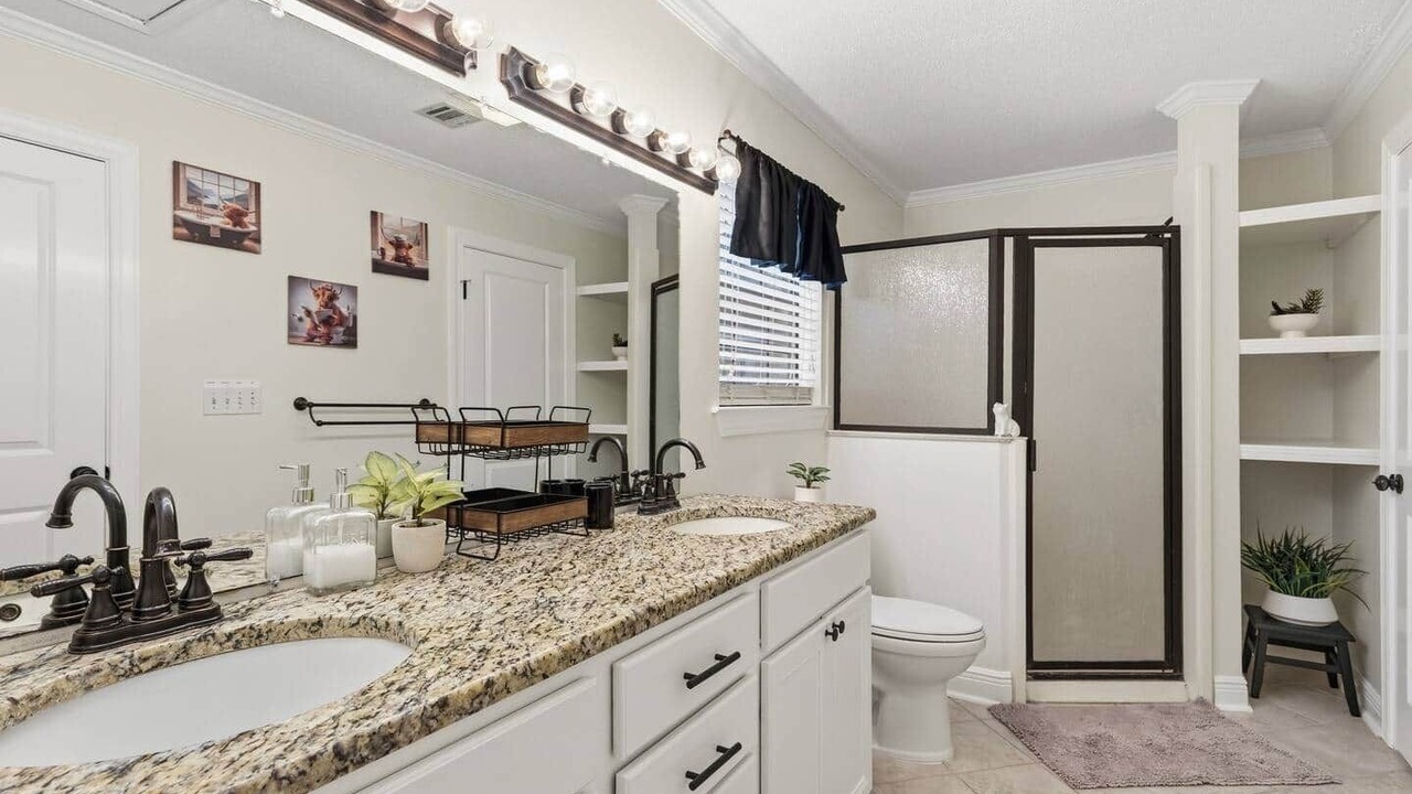 Photo of Bathroom in Carencro