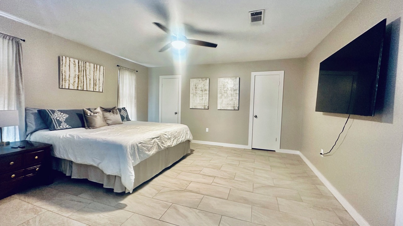 Photo of Bedroom in Broadmoor