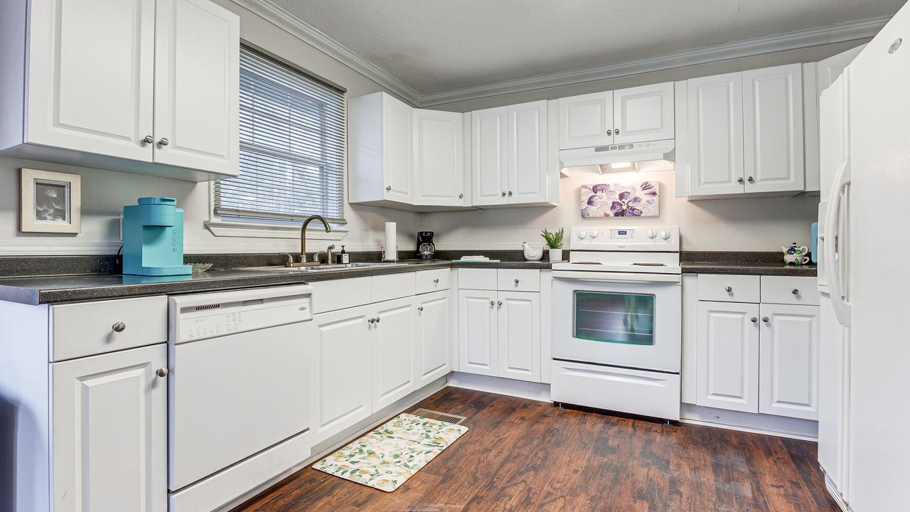 Photo of Kitchen in Chatom