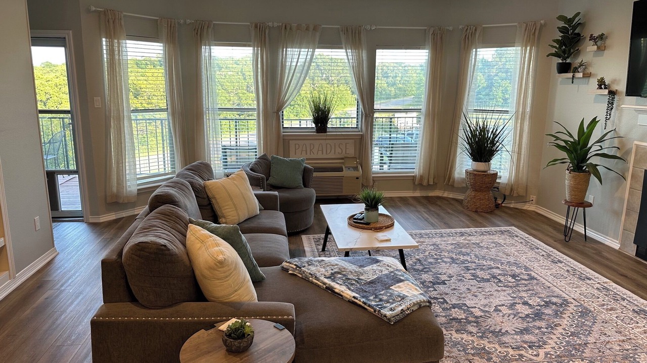 Photo of Livingroom in Pottsboro