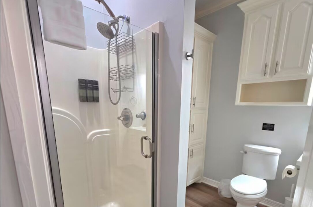 Photo of Bathroom in Benton