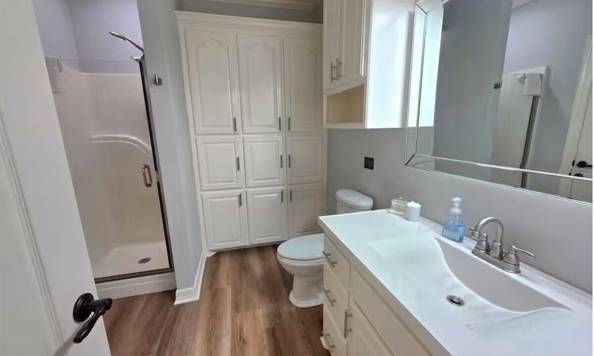 Photo of Bathroom in Benton