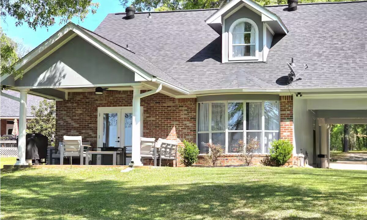 Photo of Outdoor in Benton