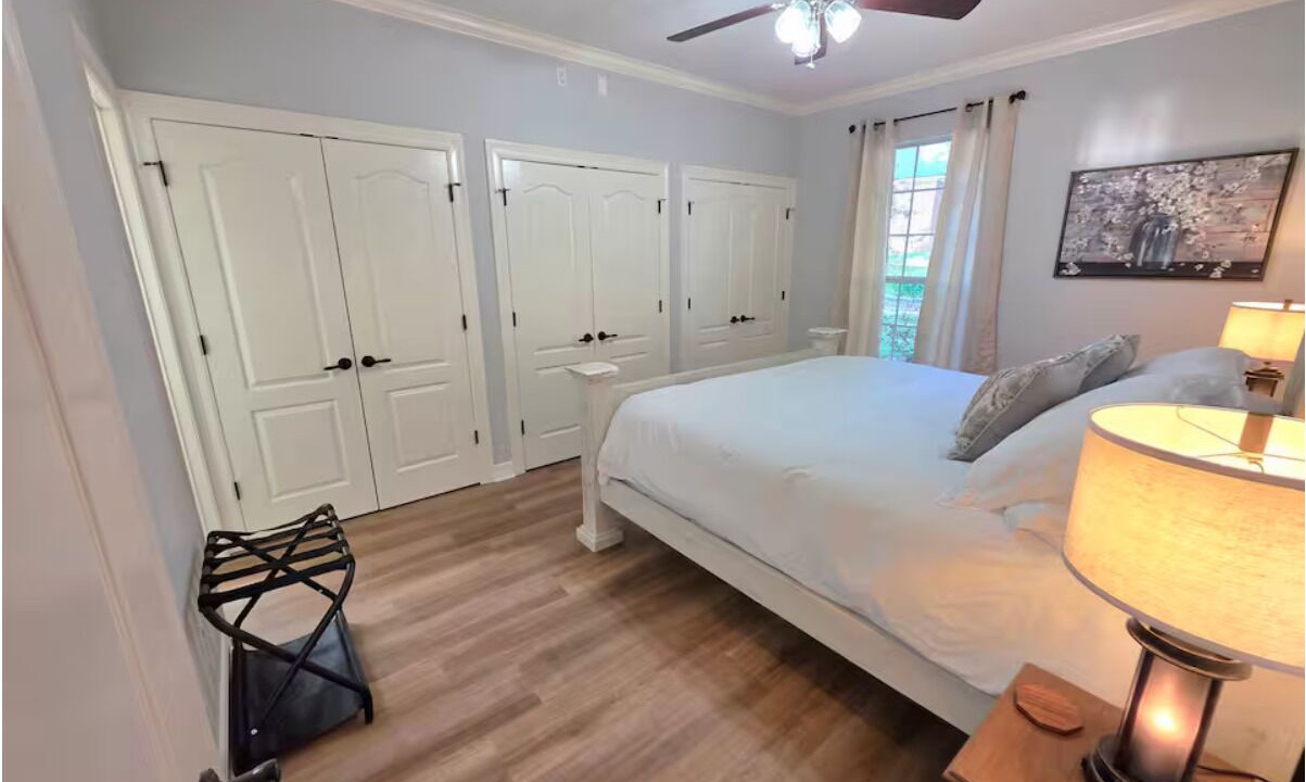 Photo of Bedroom in Benton
