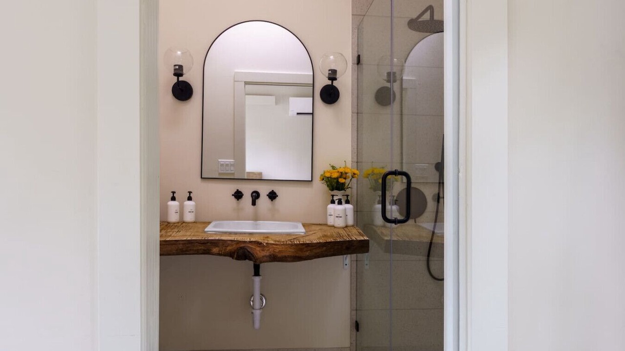 Photo of Bathroom in Jewett