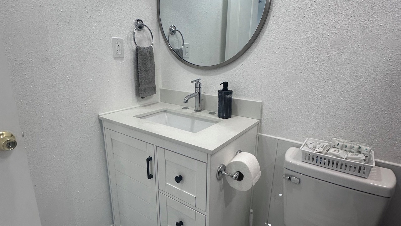 Photo of Bathroom in Egypt Lake-Leto