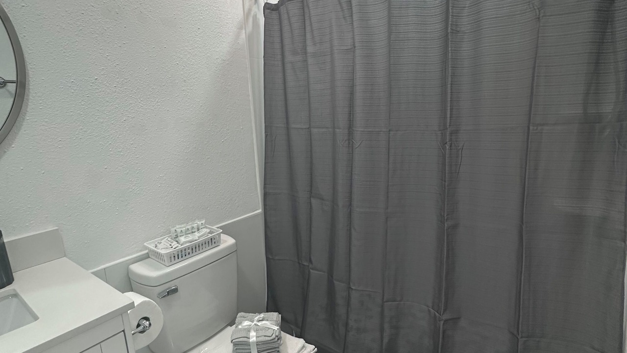 Photo of Bathroom in Egypt Lake-Leto