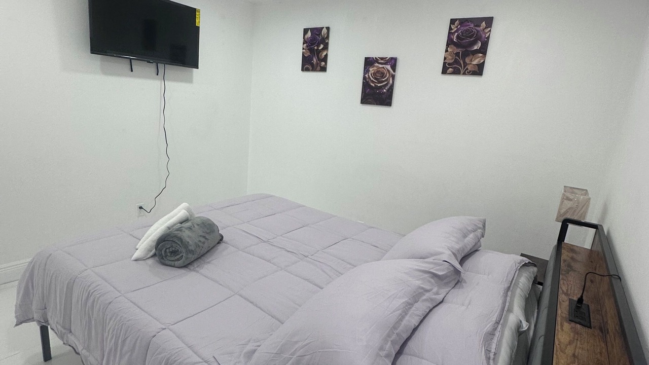 Photo of Bedroom in Egypt Lake-Leto