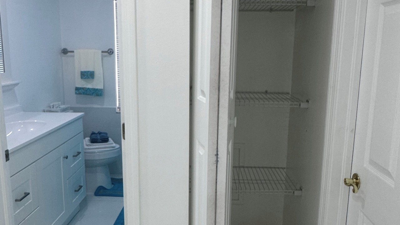 Photo of Bathroom in Egypt Lake-Leto
