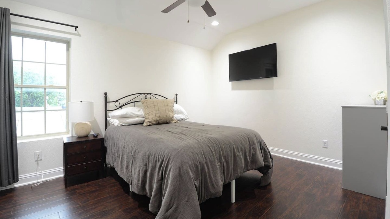 Photo of Bedroom in Irving