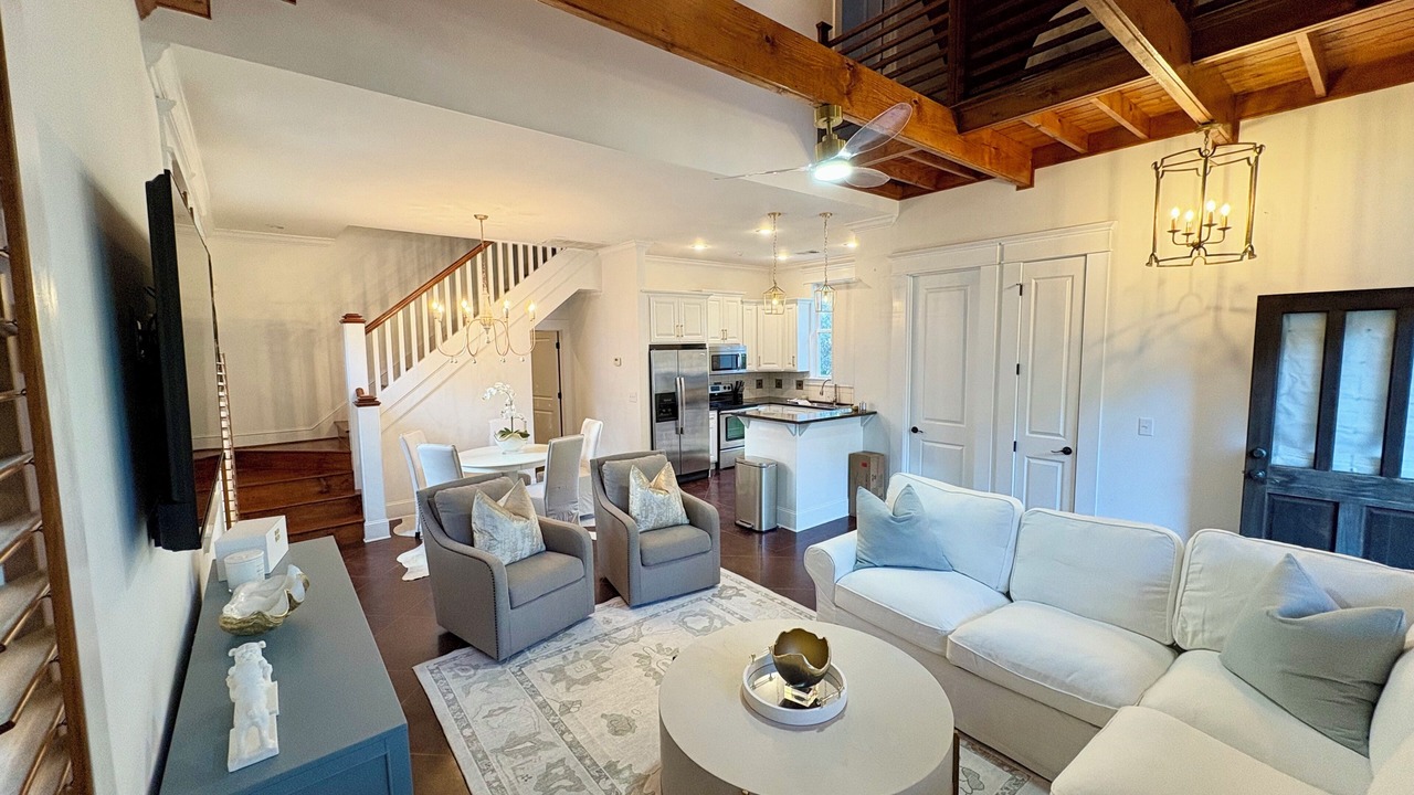 Photo of Livingroom in Starkville
