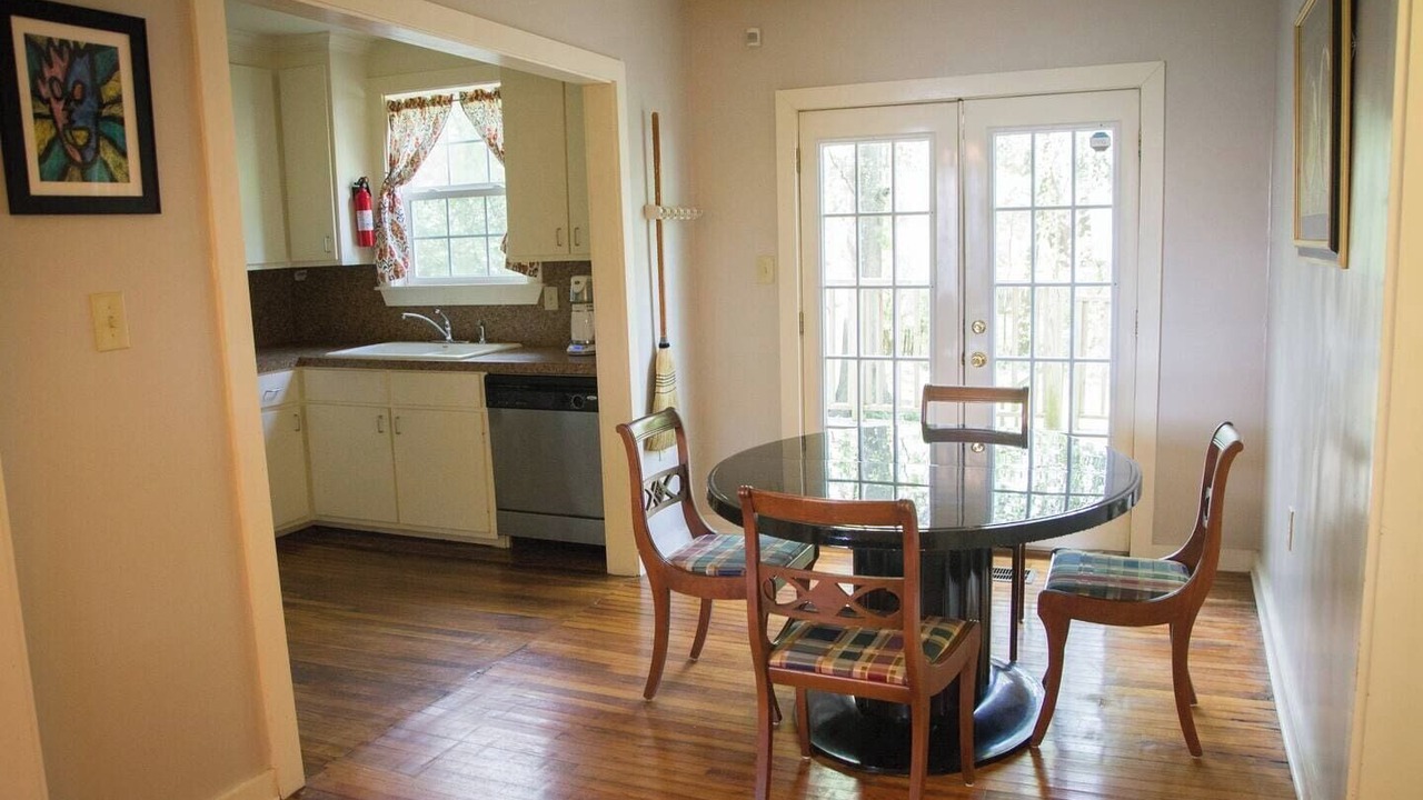 Photo of Bedroom in Fondren