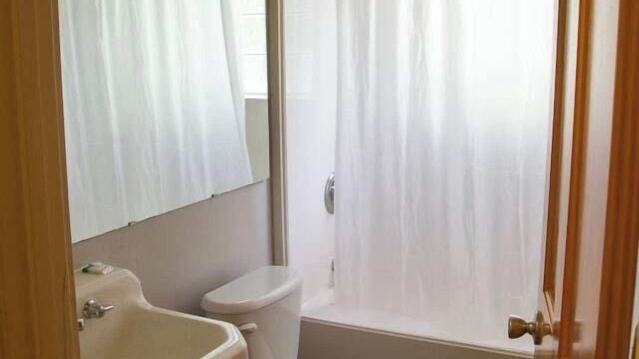 Photo of Bathroom in Fondren