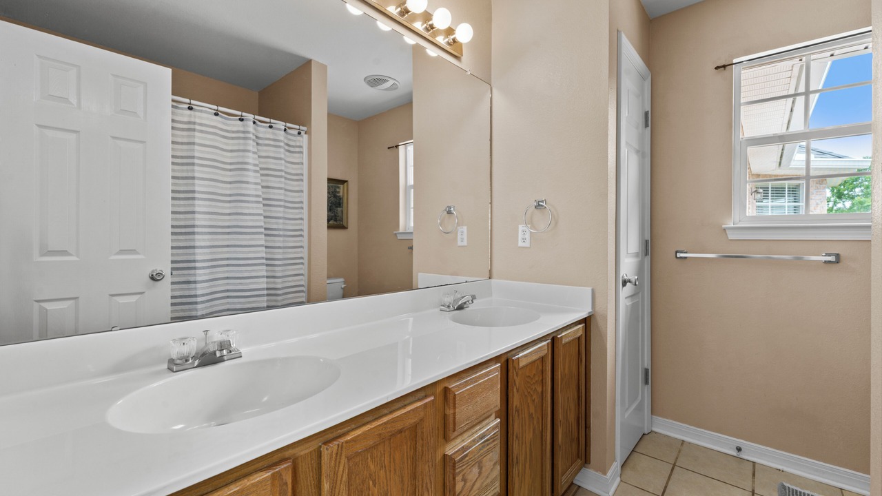 Photo of Bathroom in Gulfport