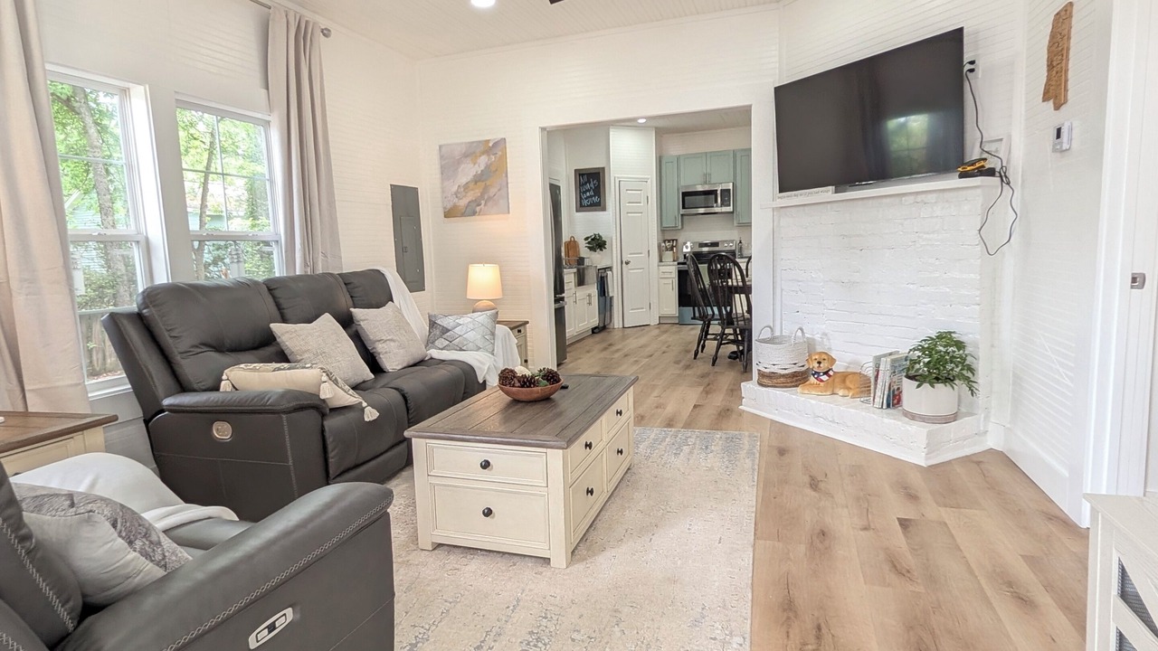 Photo of Livingroom in Tupelo