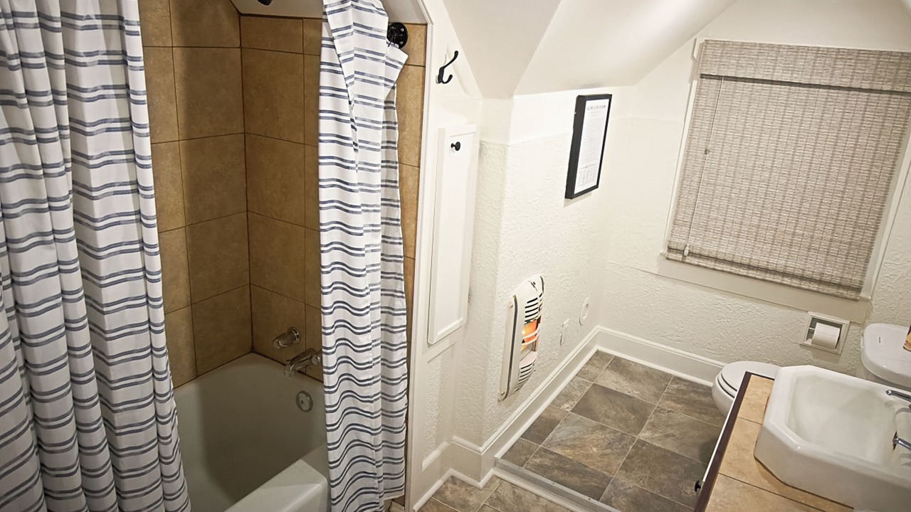 Photo of Bathroom in Eunice