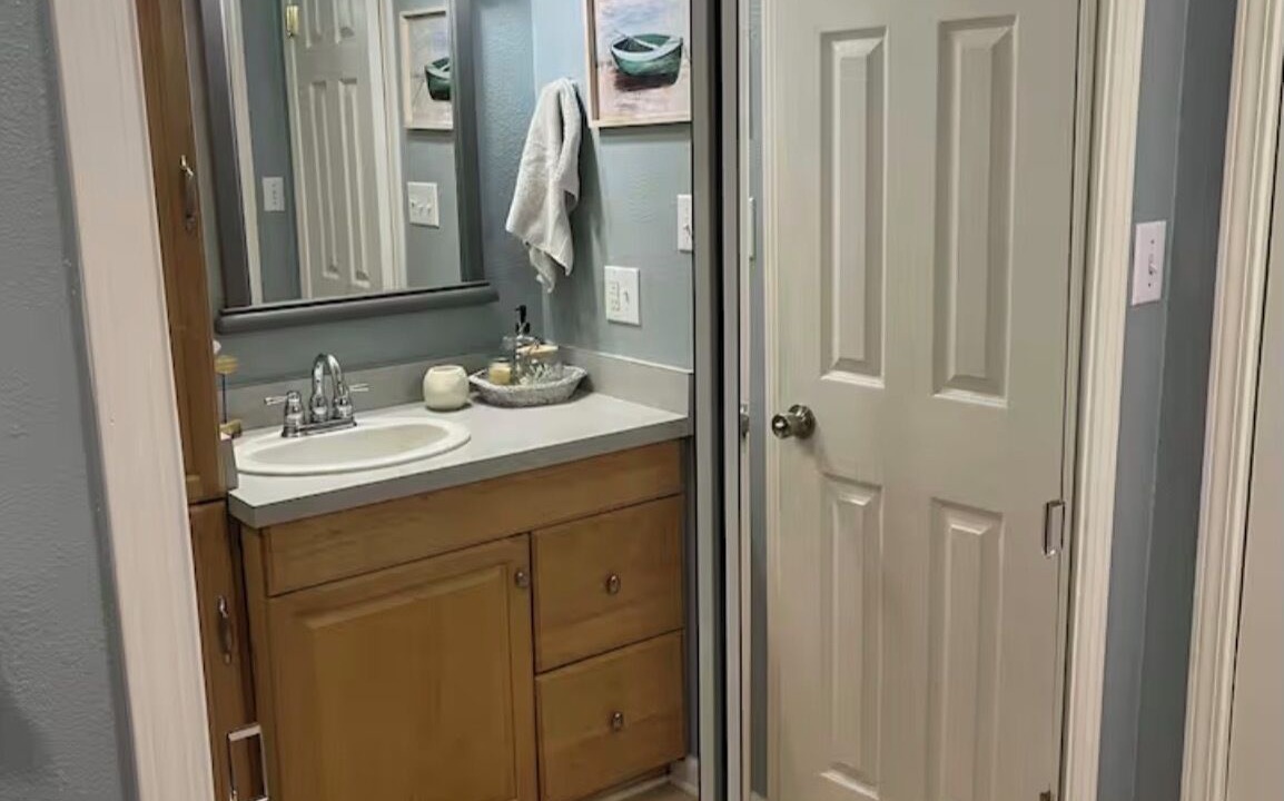 Photo of Bathroom in Jennings