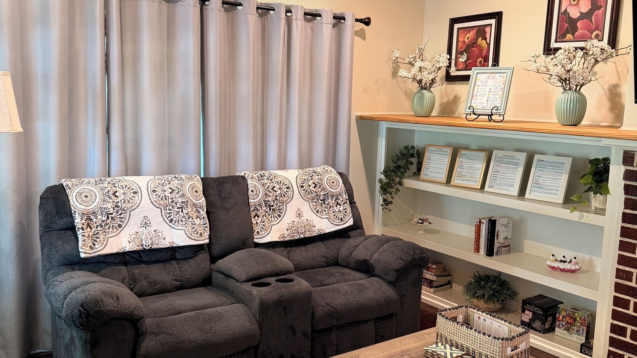Photo of Livingroom in Laurel